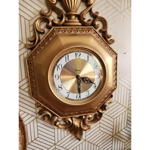 Vintage Syroco Ornate Wall Clock Hollywood Regency MCM 1960s USA 27" - Picture 4 of 9